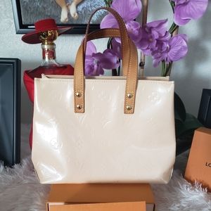 💥💥SOLD💥💥AUTHENTIC VUITTON Lead PM Vernis